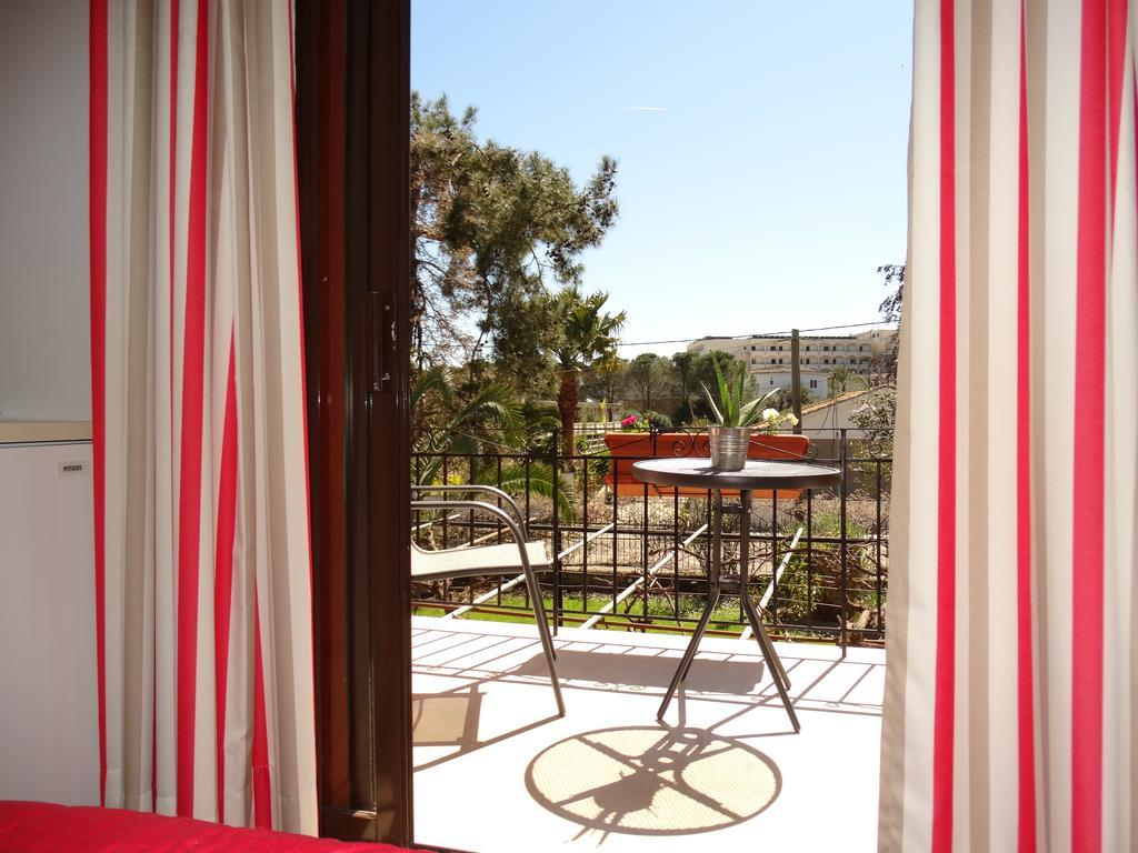Dassia Beach Pension الغرفة الصورة
